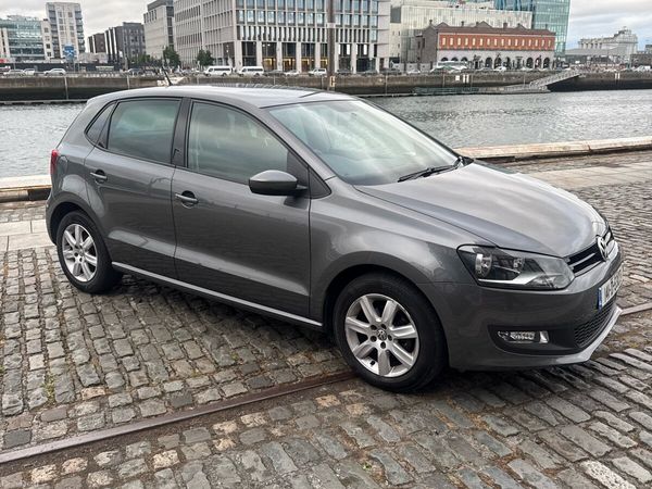 Volkswagen Polo Hatchback, Petrol, 2014, Grey
