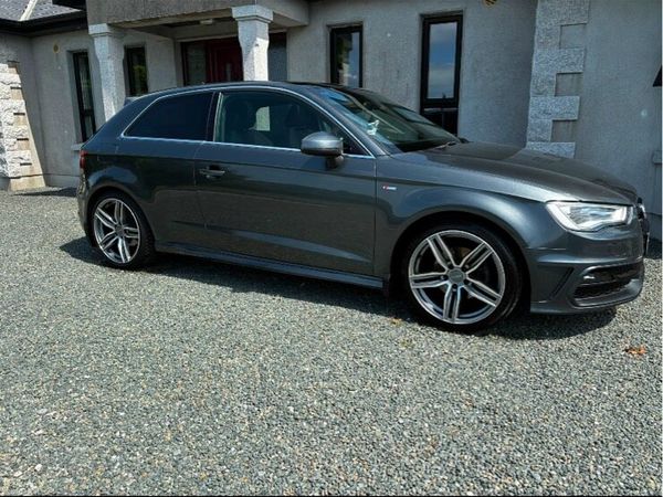Audi A3 Hatchback, Diesel, 2014, Grey