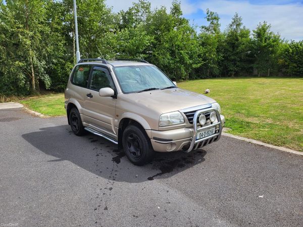 Suzuki Grand Vitara SUV, Petrol, 2004, Beige