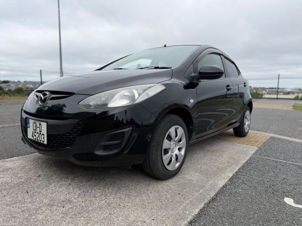 Mazda Demio MPV, Petrol, 2013, Black