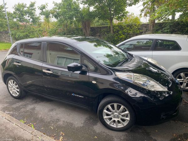 Nissan Leaf Hatchback, Electric, 2016, Black