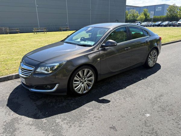 Vauxhall Insignia Hatchback, Diesel, 2014, Grey