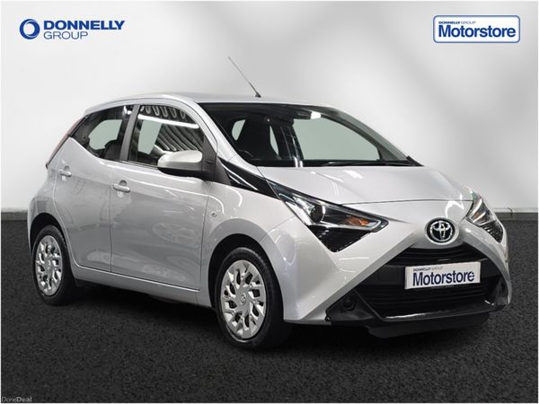 Toyota Aygo Hatchback, Petrol, 2022, Silver