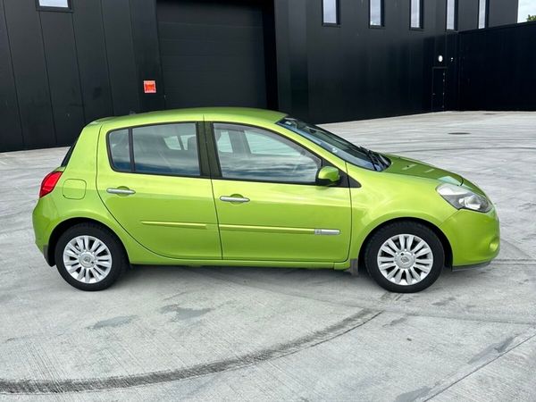 Renault Clio Hatchback, Ethanol Petrol, 2010, Green