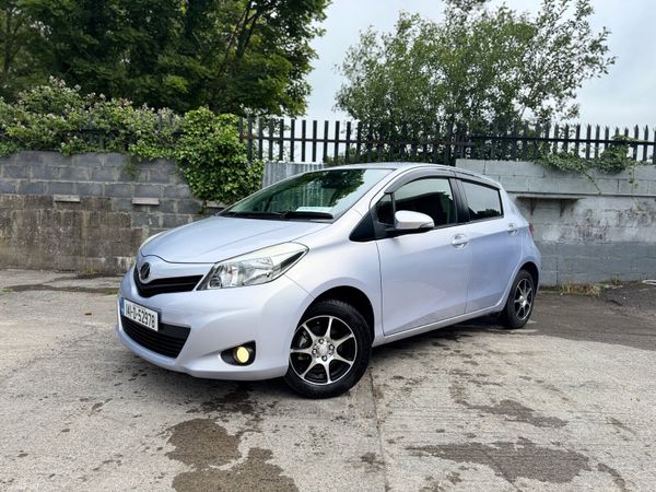 Toyota Vitz Hatchback, Petrol, 2014, Purple