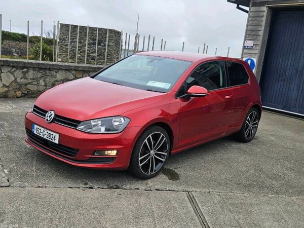 Volkswagen Golf Hatchback, Diesel, 2015, Red