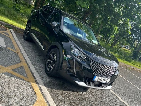 Peugeot 2008 MPV, Petrol, 2021, Black