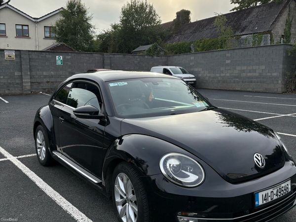 Volkswagen Beetle Hatchback, Petrol, 2014, Black
