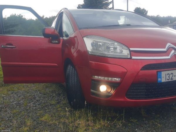 Citroen C4 Picasso MPV, Diesel, 2013, Red