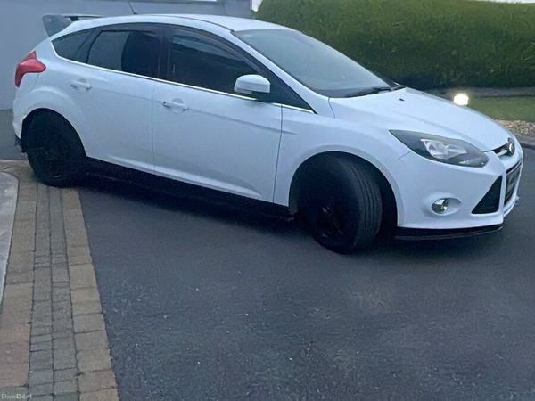 Ford Focus Hatchback, Diesel, 2014, White