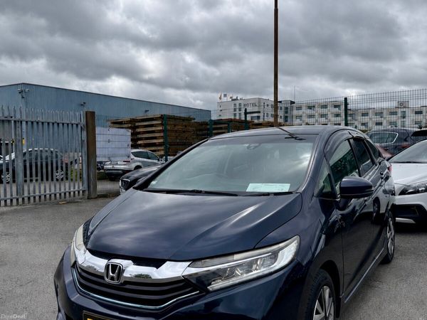 Honda Shuttle MPV, Petrol Hybrid, 2015, Blue