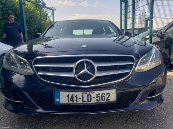 Mercedes-Benz E-Class Saloon, Diesel, 2014, Blue