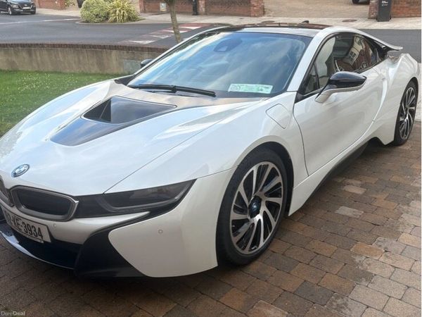 BMW i8 Coupe, Petrol Plug-in Hybrid, 2016, White