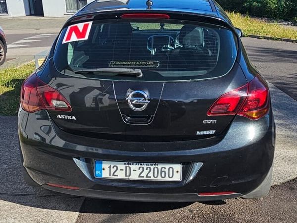 Opel Astra MPV, Diesel, 2012, Black