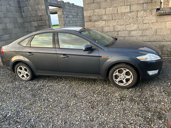 Ford Mondeo Hatchback, Diesel, 2010, Grey