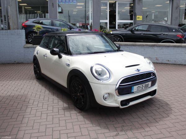 Mini Cooper Hatchback, Diesel, 2017, White