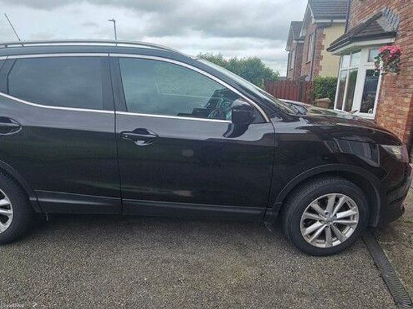 Nissan Qashqai Hatchback, Diesel, 2016, Black