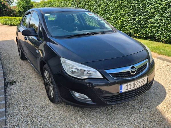 Opel Astra Hatchback, Diesel, 2011, Black