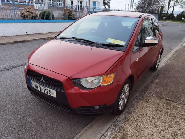 Mitsubishi Colt MPV, Petrol, 2010, Red