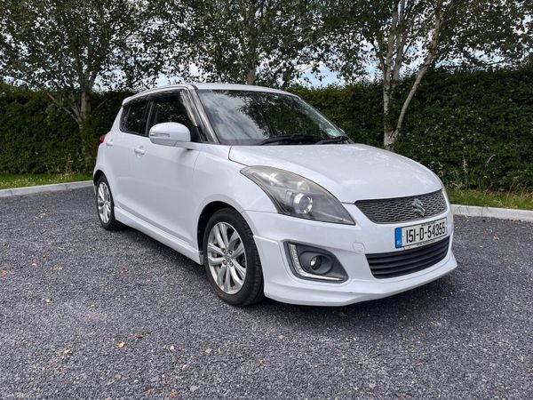 Suzuki Swift Hatchback, Petrol, 2015, White