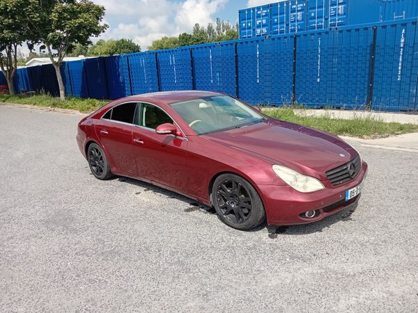 Mercedes-Benz CLS Coupe, Petrol, 2005, Red
