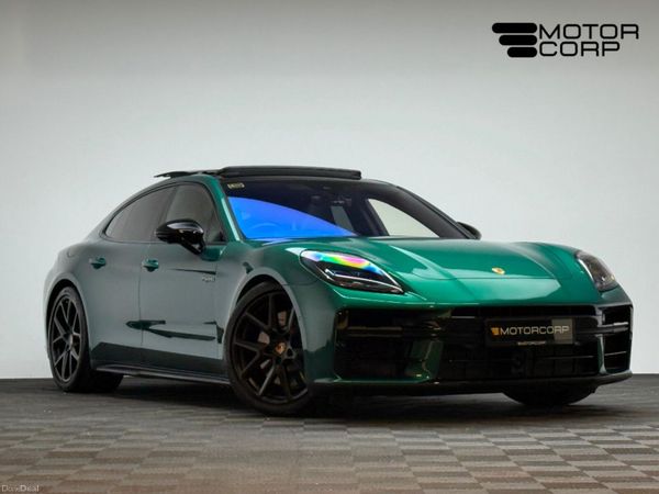 Porsche Panamera Saloon, Petrol Plug-in Hybrid, 2025, Green