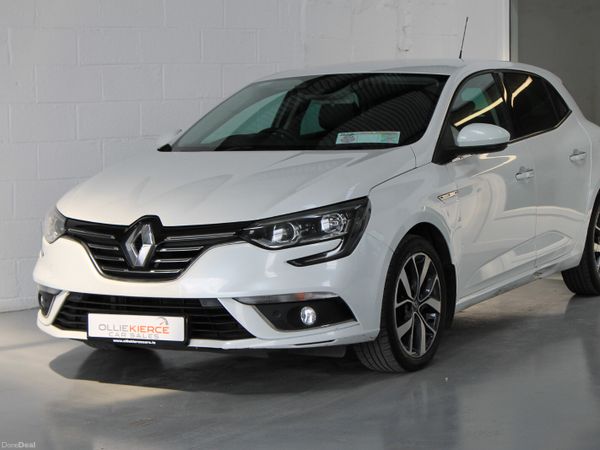 Renault Megane Hatchback, Diesel, 2017, White