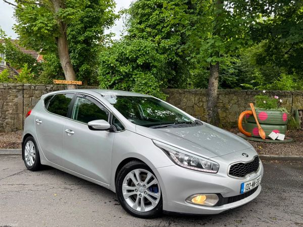 Kia Ceed Hatchback, Diesel, 2013, Silver