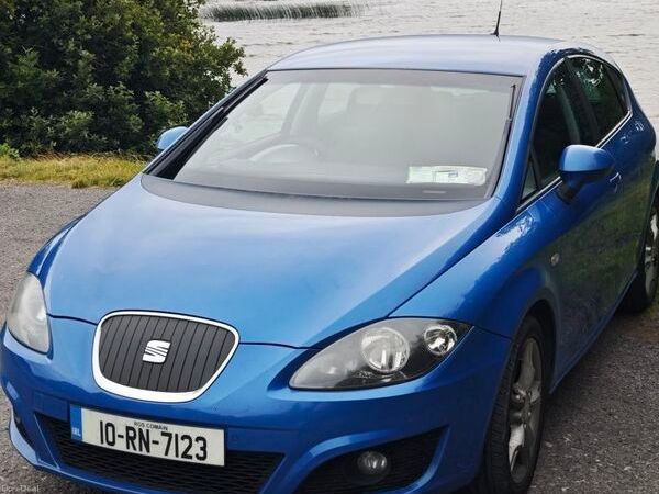 SEAT Leon Hatchback, Diesel, 2010, Blue