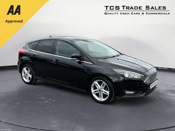 Ford Focus Hatchback, Diesel, 2017, Black