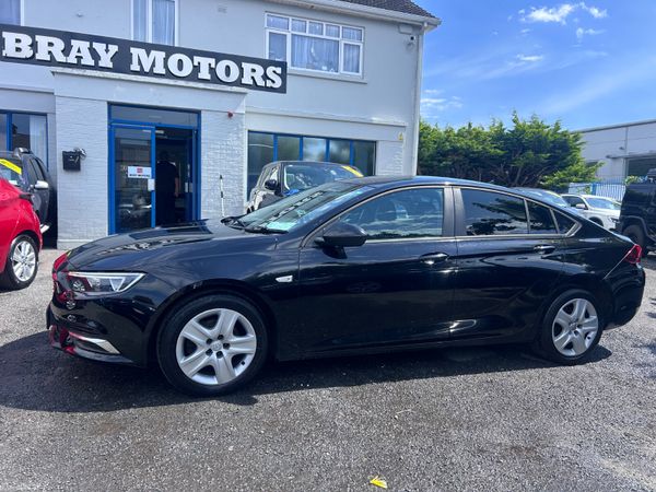 Opel Insignia Hatchback, Diesel, 2018, Black