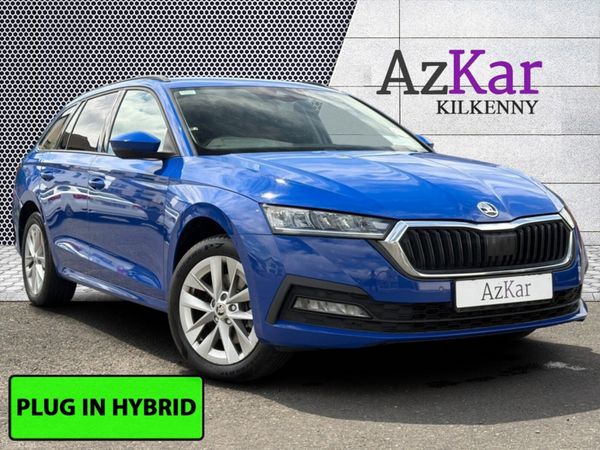 Skoda Octavia Estate, Petrol Plug-in Hybrid, 2022, Blue