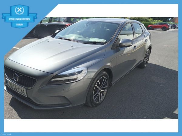 Volvo V40 Hatchback, Diesel, 2018, Grey