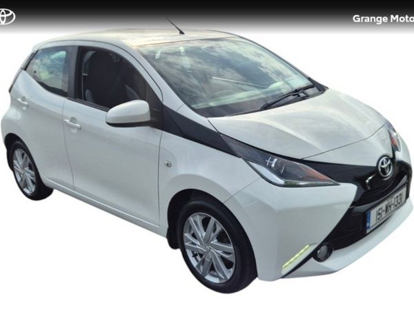 Toyota Aygo Hatchback, Petrol, 2015, White