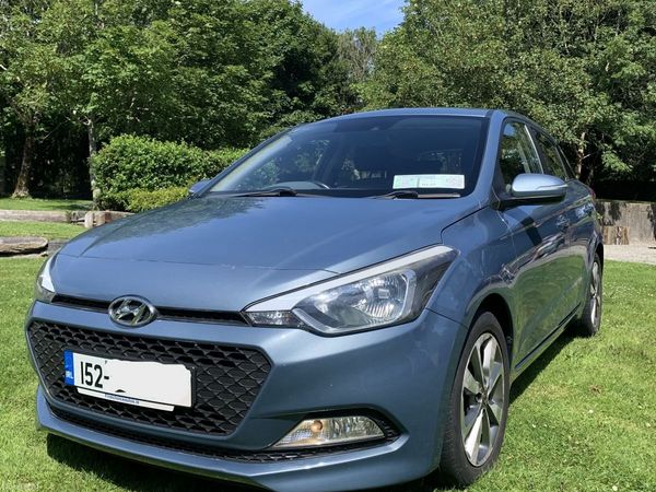 Hyundai i20 Hatchback, Petrol, 2015, Blue