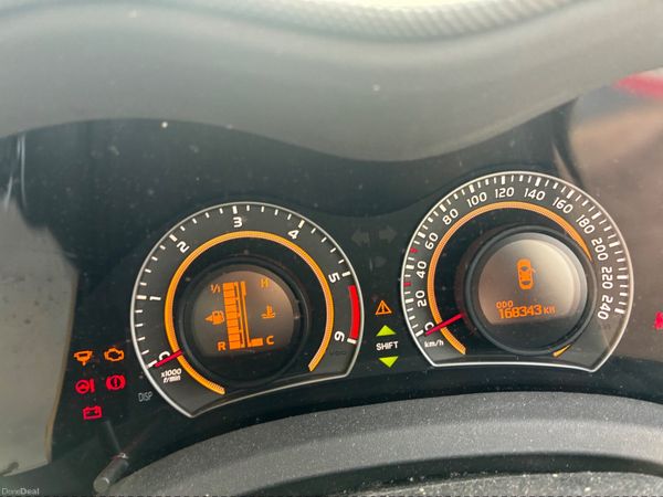 Toyota Auris Hatchback, Diesel, 2010, Red