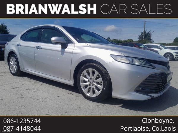Toyota Camry Saloon, Petrol Hybrid, 2020, Silver