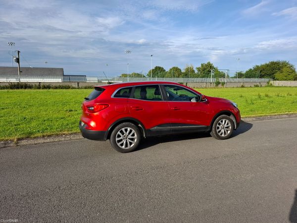 Renault Kadjar SUV, Diesel, 2017, Red
