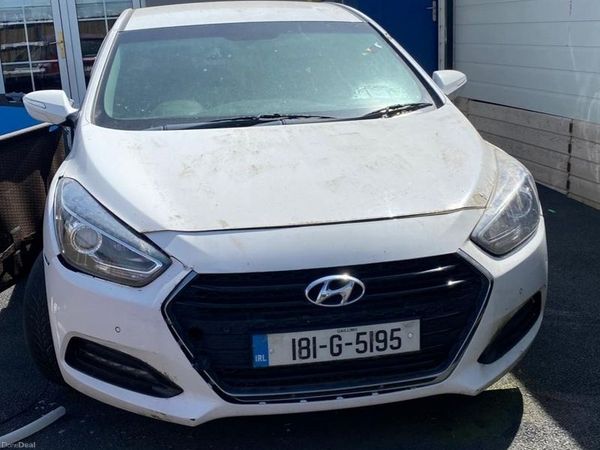 Hyundai i40 Saloon, Diesel, 2018, White