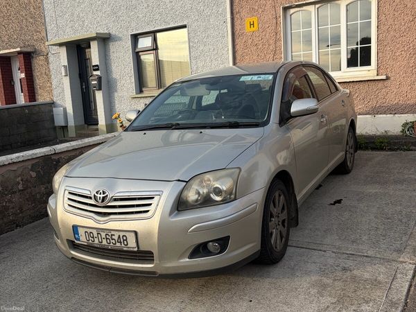 Toyota Avensis Saloon, Diesel, 2009, Silver