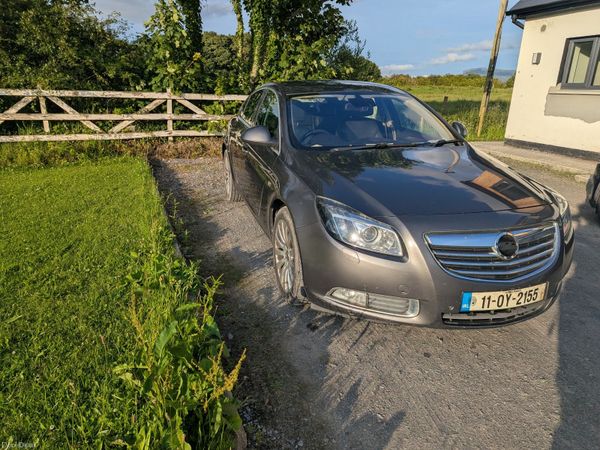 Vauxhall Insignia Hatchback, Diesel, 2011, Grey