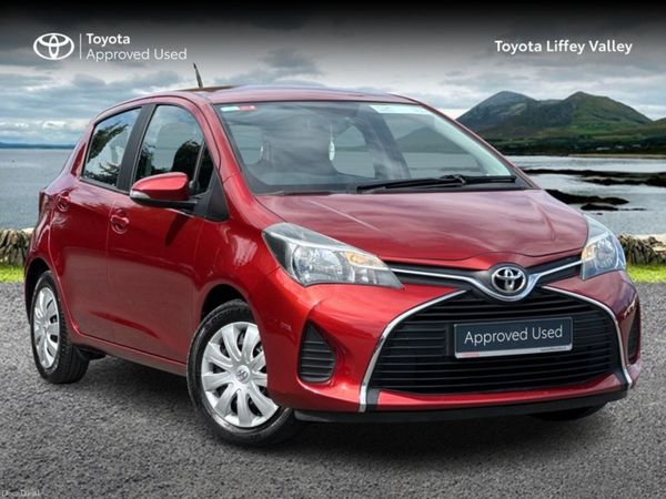 Toyota Yaris Hatchback, Petrol, 2015, Red