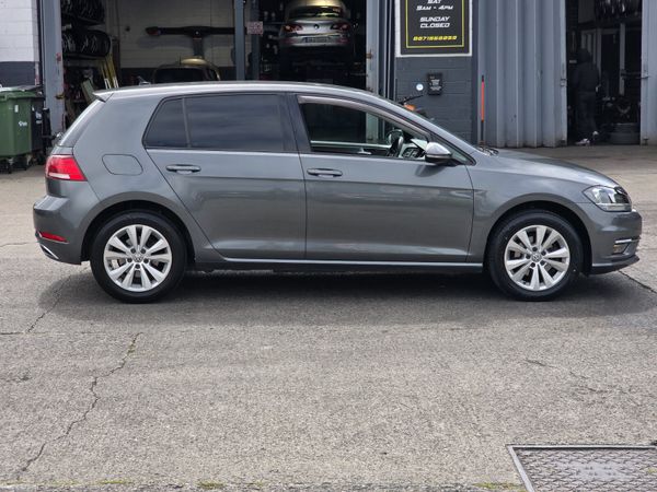 Volkswagen Golf Hatchback, Petrol, 2018, Grey