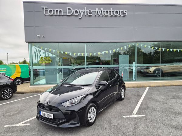 Toyota Yaris Hatchback, Petrol, 2022, Black