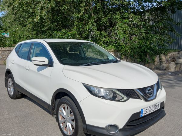 Nissan Qashqai Hatchback, Diesel, 2015, White