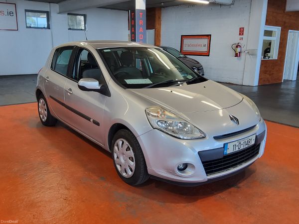 Renault Clio Hatchback, Ethanol Petrol, 2011, Silver