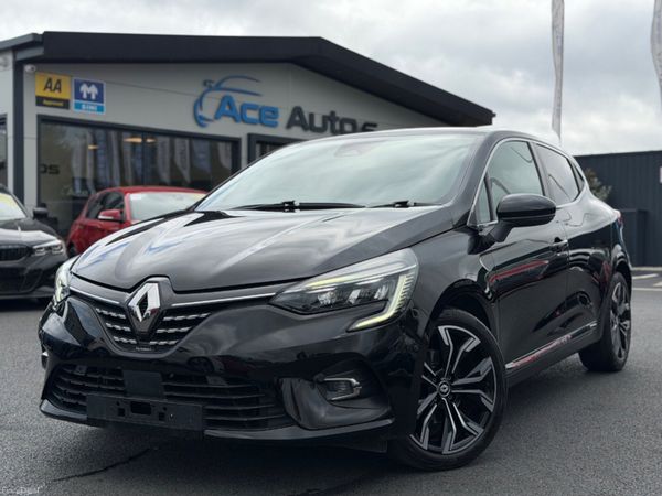 Renault Clio Hatchback, Petrol, 2022, Black