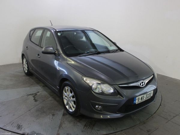 Hyundai i30 Hatchback, Diesel, 2011, Grey