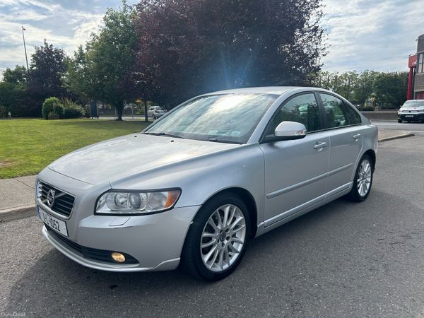 Volvo S40 Saloon, Diesel, 2011, Silver
