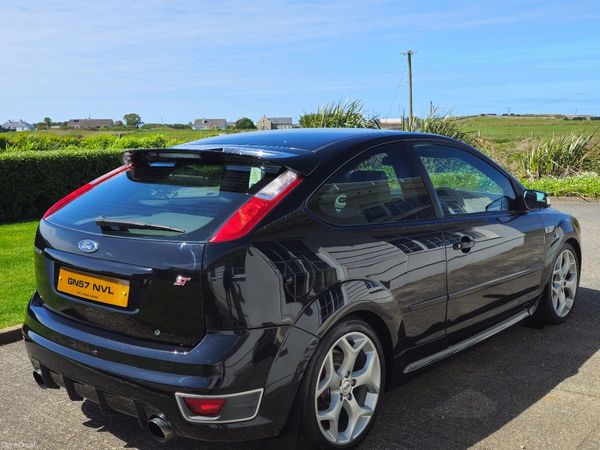 Ford Focus Hatchback, Petrol, 2007, Black